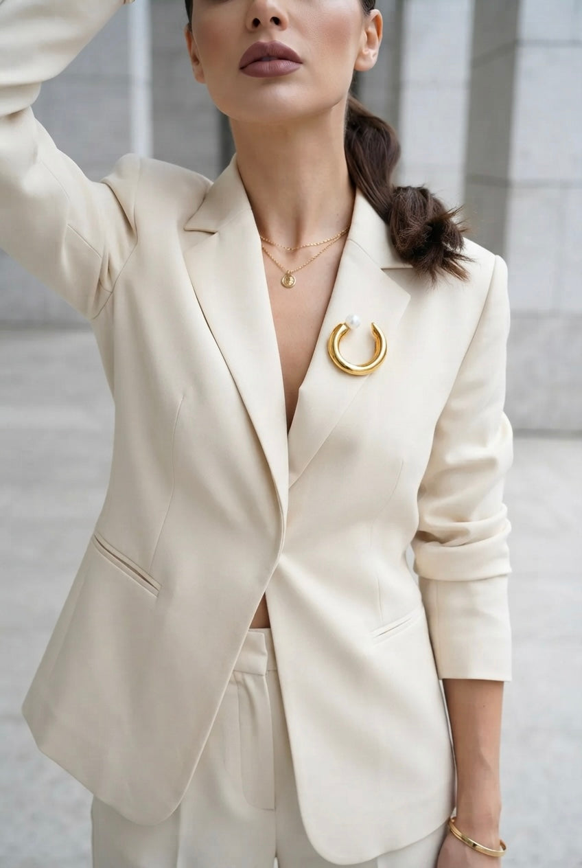Luna Pearl Brooch